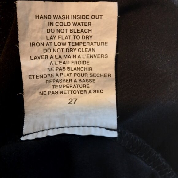 SYMPLI - Crop Layering Top - Laser Cut Hem - Picture 7 of 7